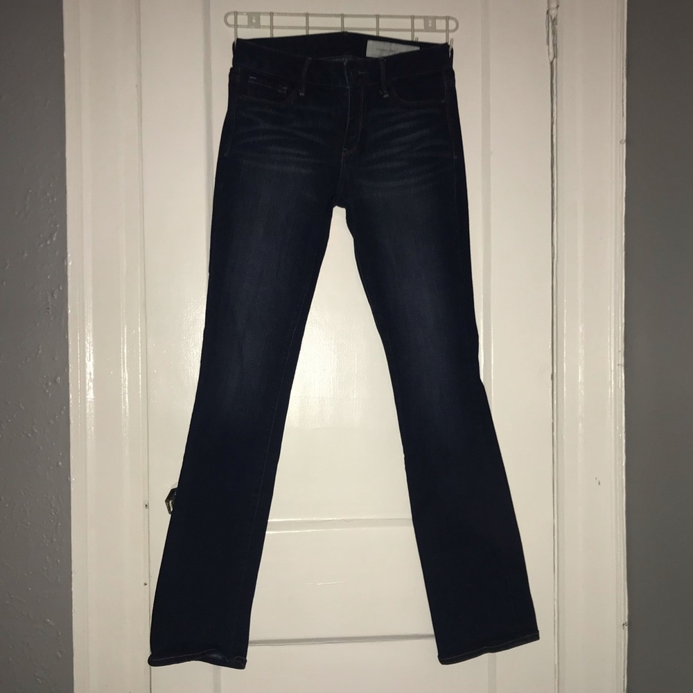 Treasure & Bond flared dark wash jeans. Sz 28